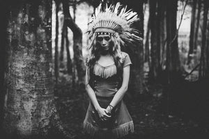 poster-print-black-and-white-mood-in-the-forest-2