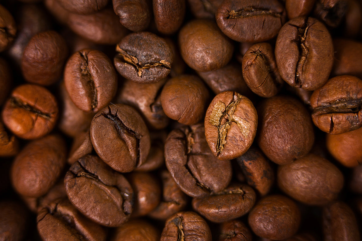3-piece-aluminium-print-close-up-coffee-beans