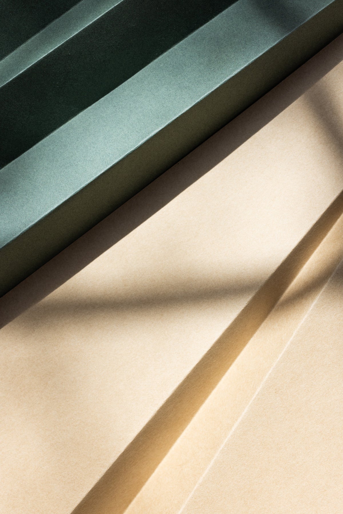 aluminium-print-papers-and-shadows-8