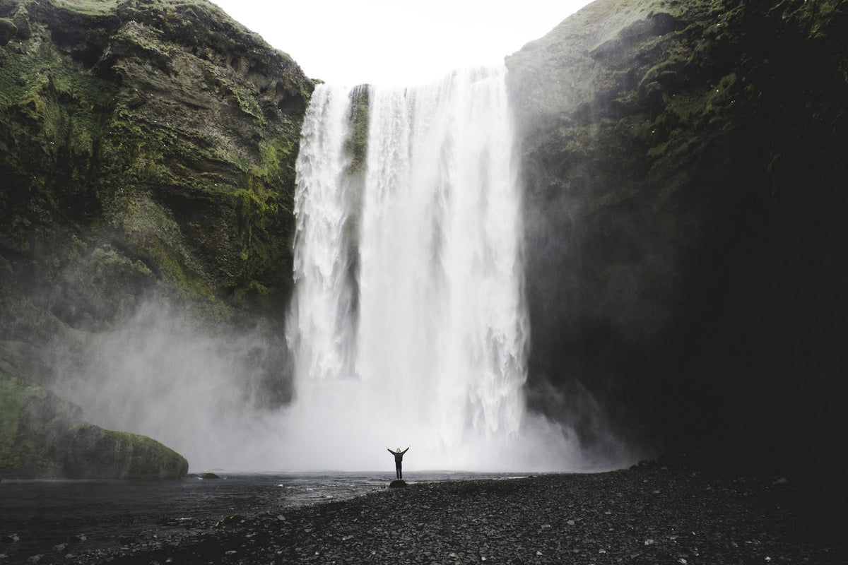 modern-3-piece-aluminium-print-spectacular-waterfall