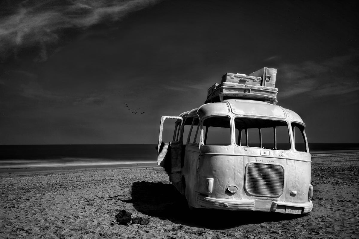 framedposter-print-beached-bus