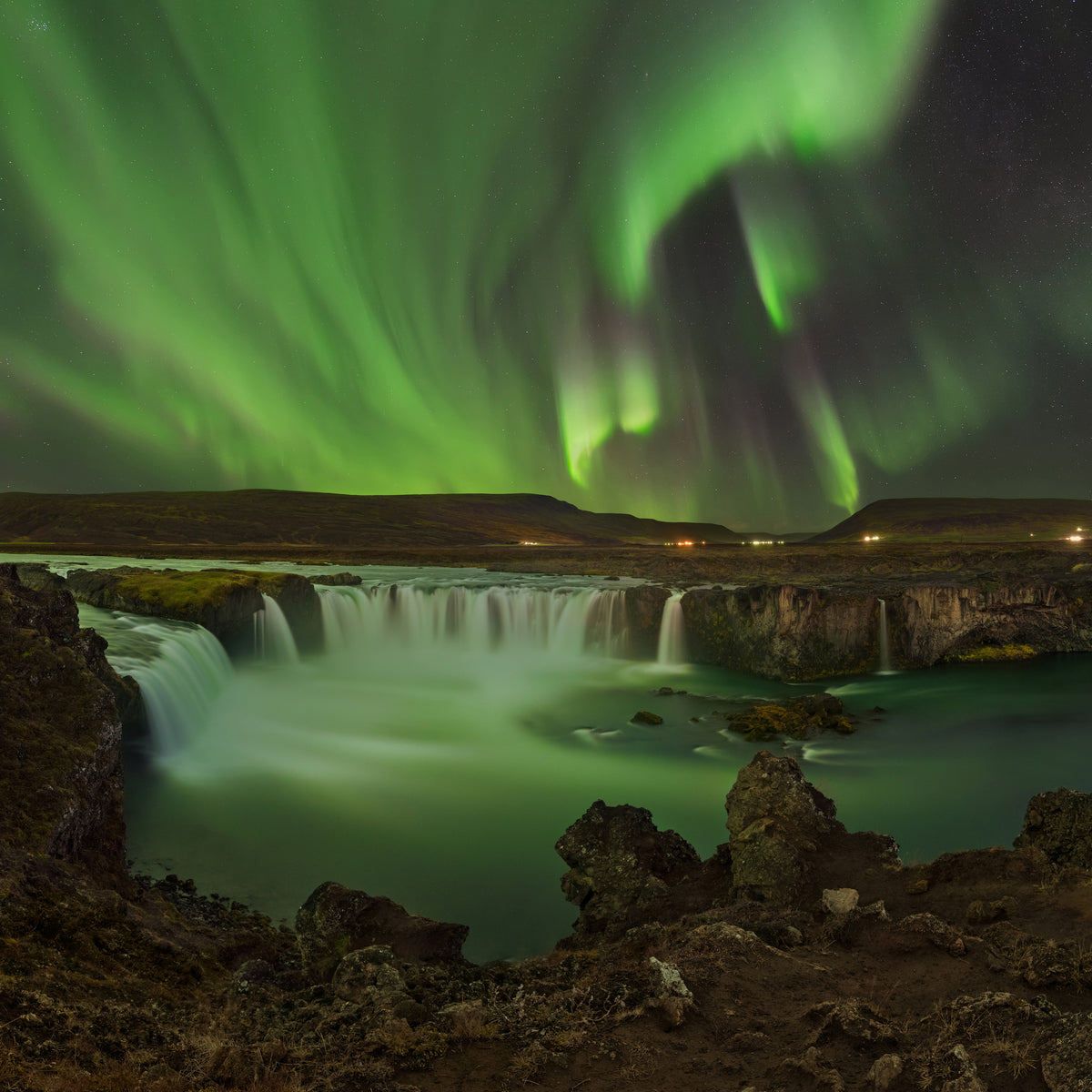 canvas-print-waterfall-of-gods
