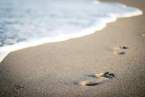 3-piece-canvas-print-footprints-in-the-sand-on-the-beach