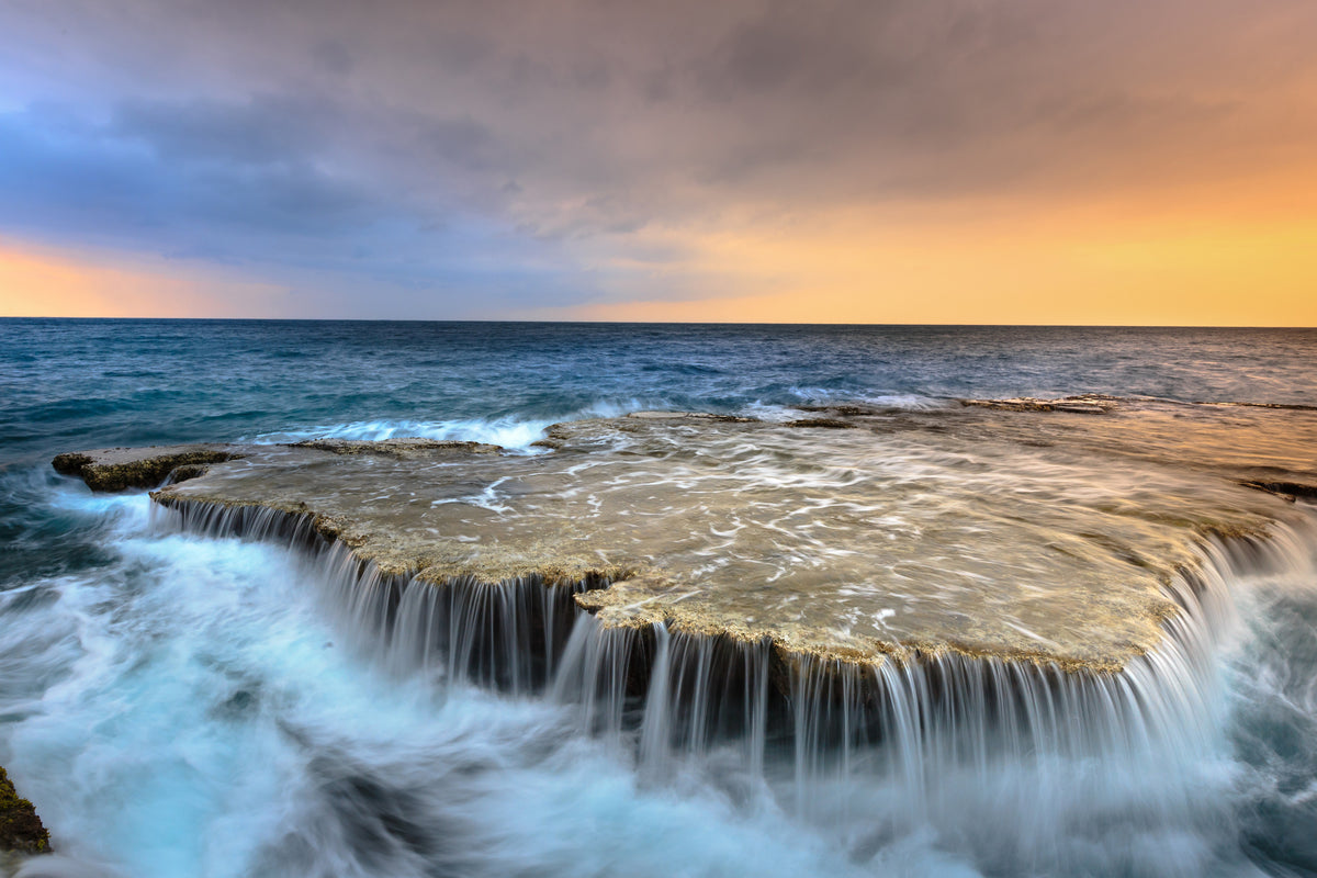 framedcanvas-print-the-infinite-width