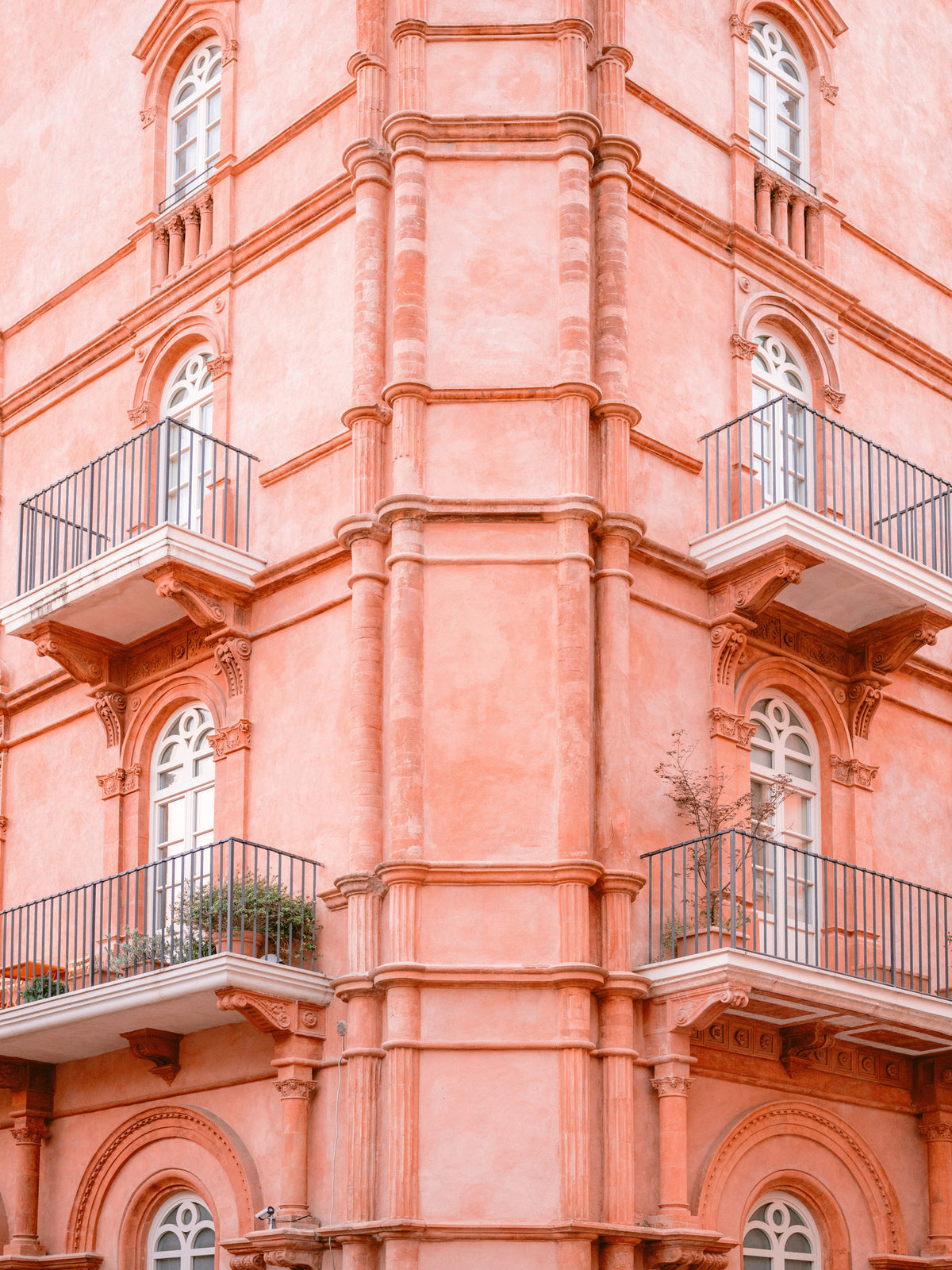 canvas-print-pastel-pink-umbria-italy-travel-photography