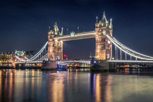 framedposter-print-night-at-the-tower-bridge