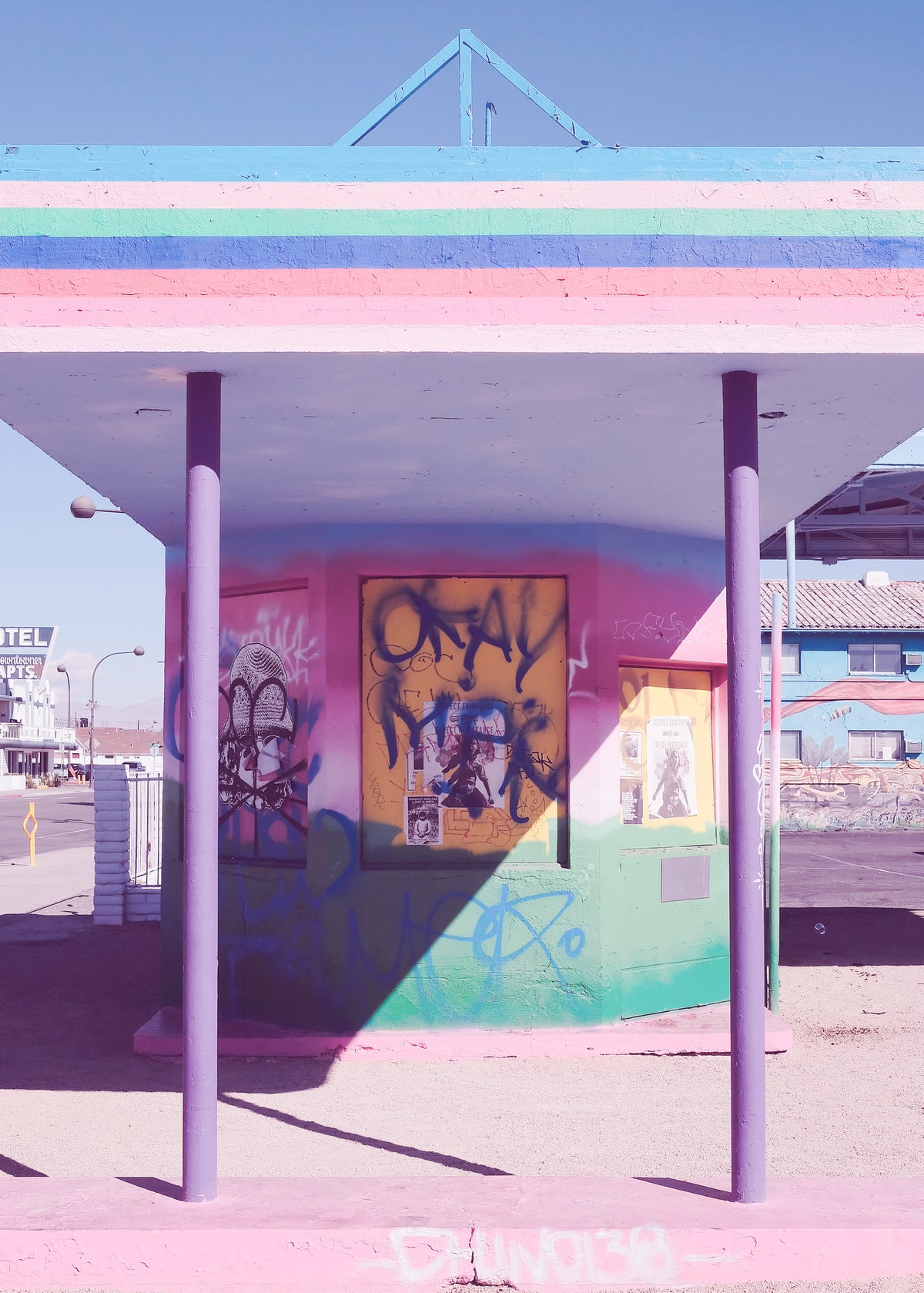 framedposter-print-pink-gas-station-las-vegas