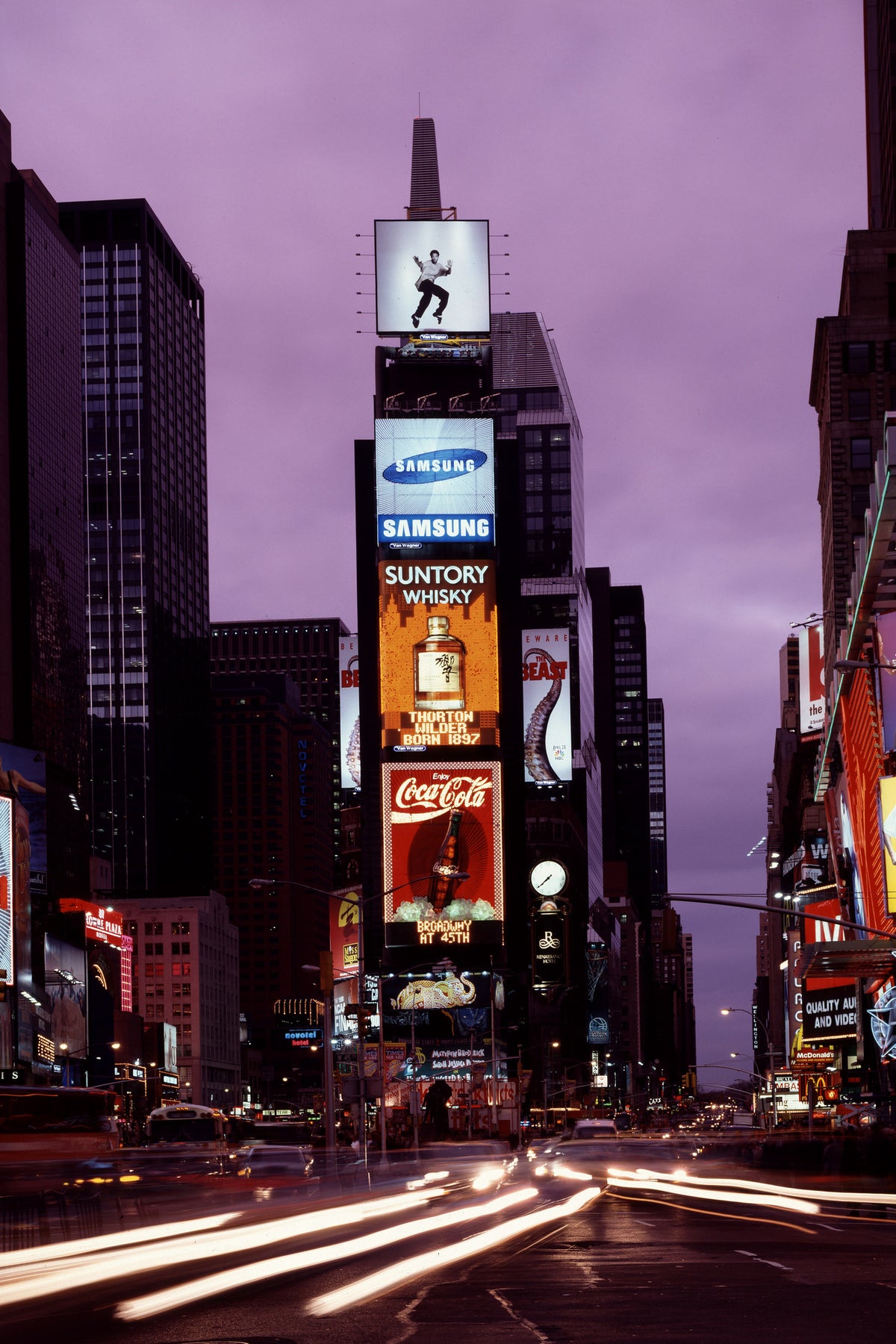 acrylic-print-at-night-in-times-square