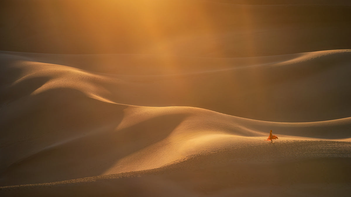 aluminium-print-light-beams-over-sand-dunes