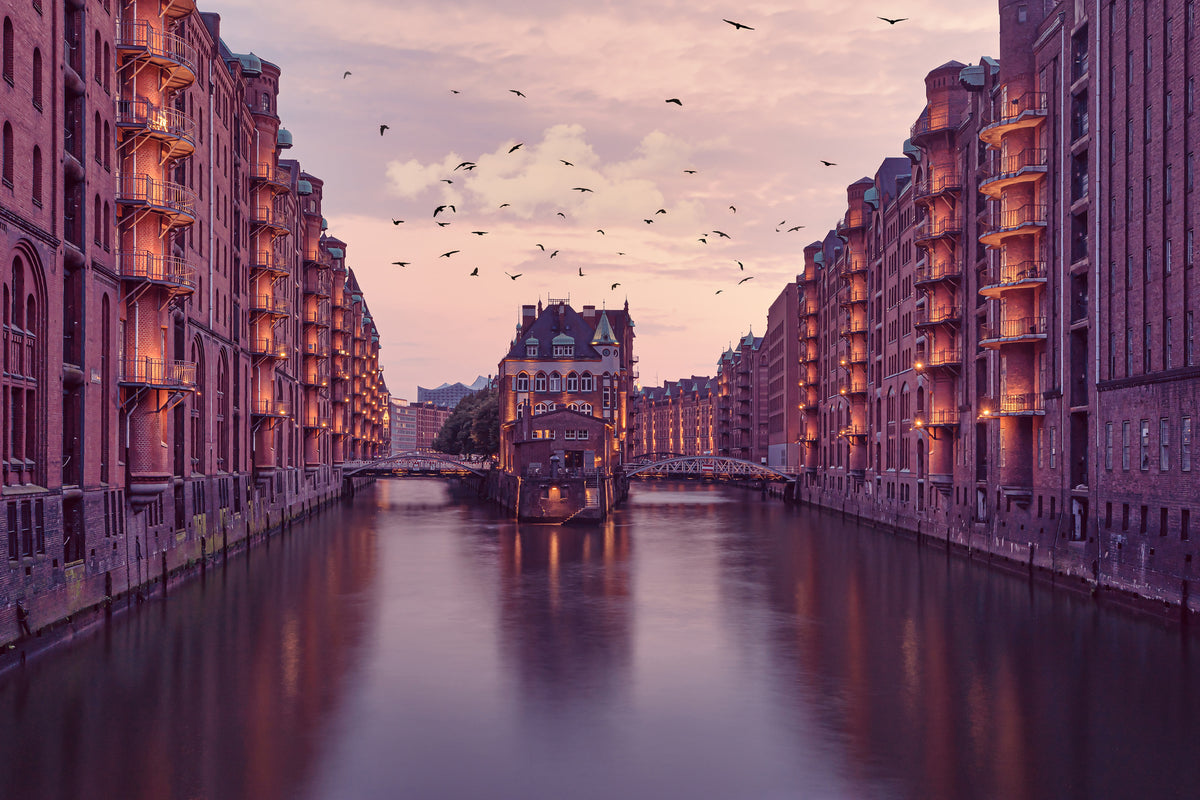 framedposter-print-city-of-warehouses-x