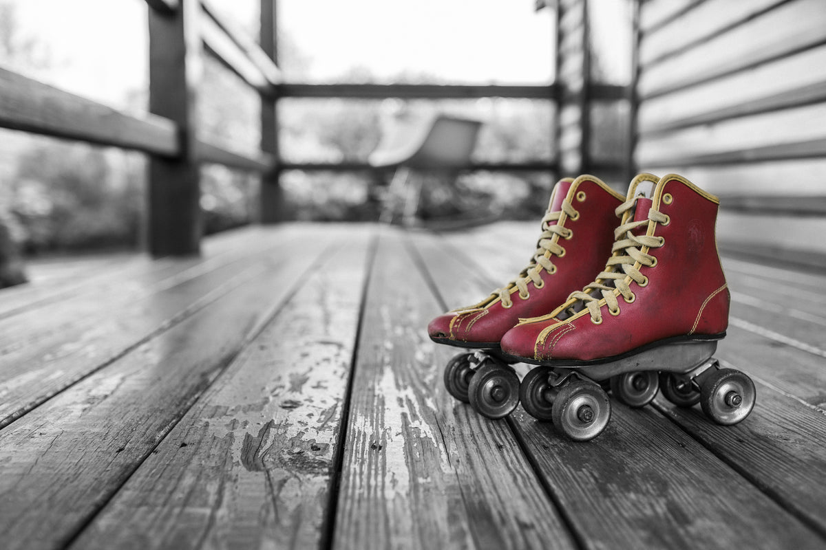 3-piece-acrylic-print-retro-roller-skates