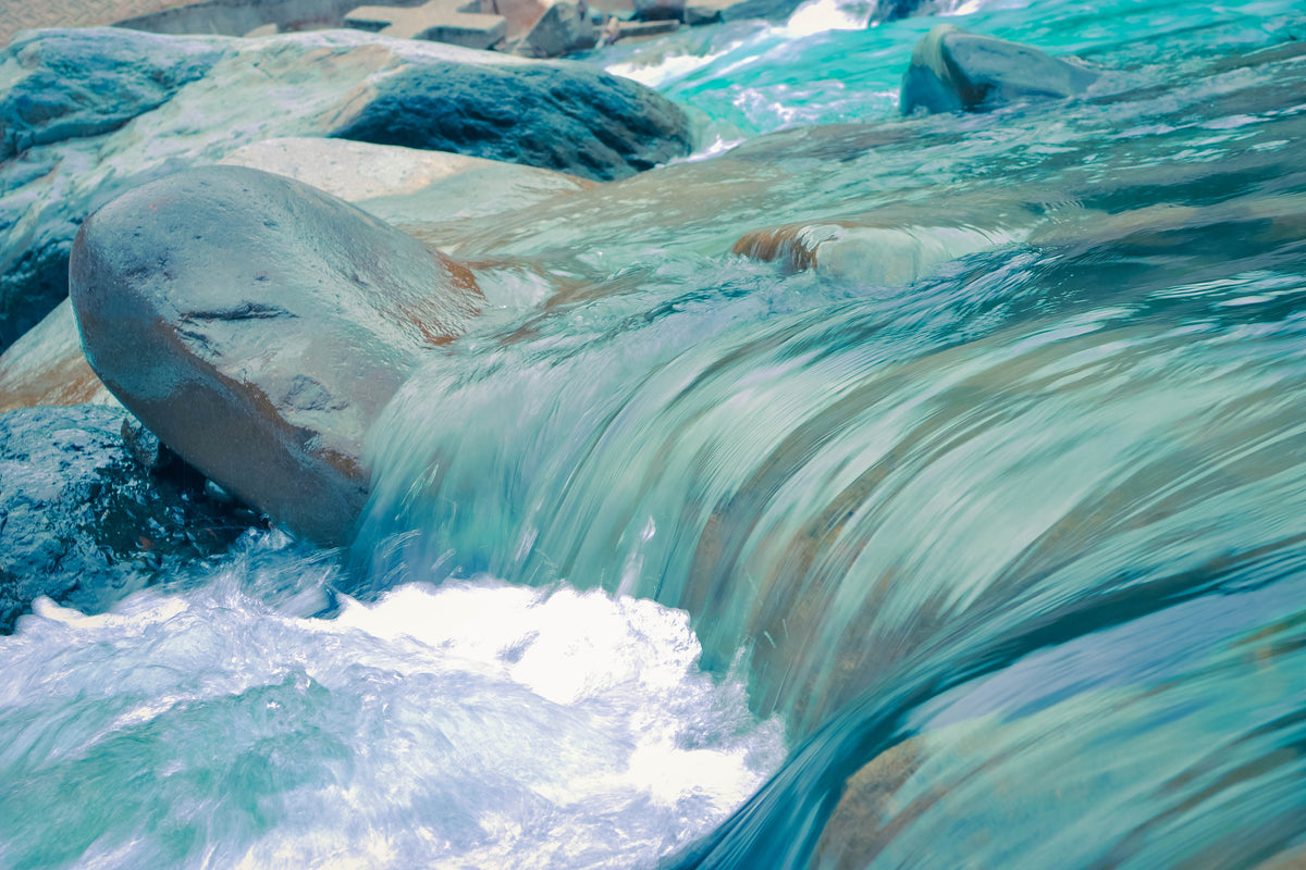 canvas-print-so-close-to-the-water