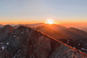 canvas-print-running-on-the-ridge