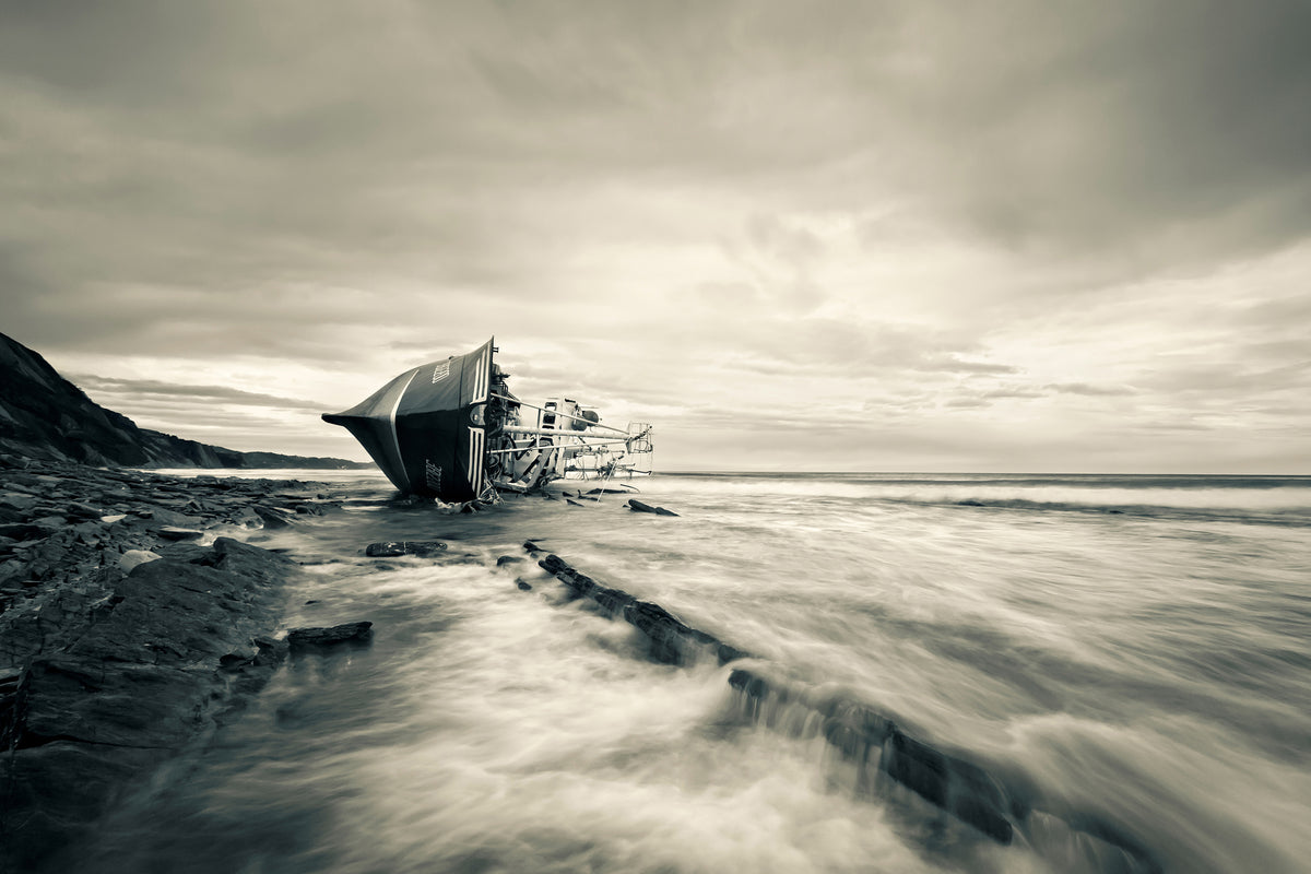 3-piece-acrylic-print-defeated-by-the-sea