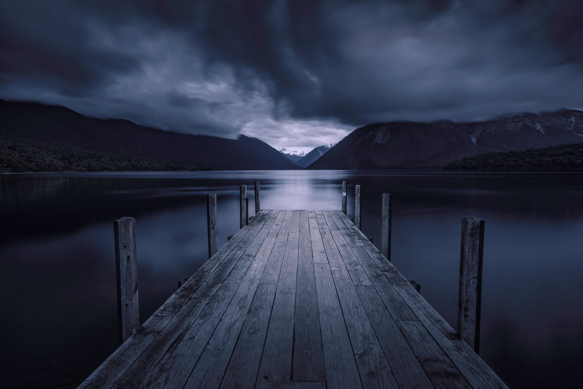 framedposter-print-storm-coming
