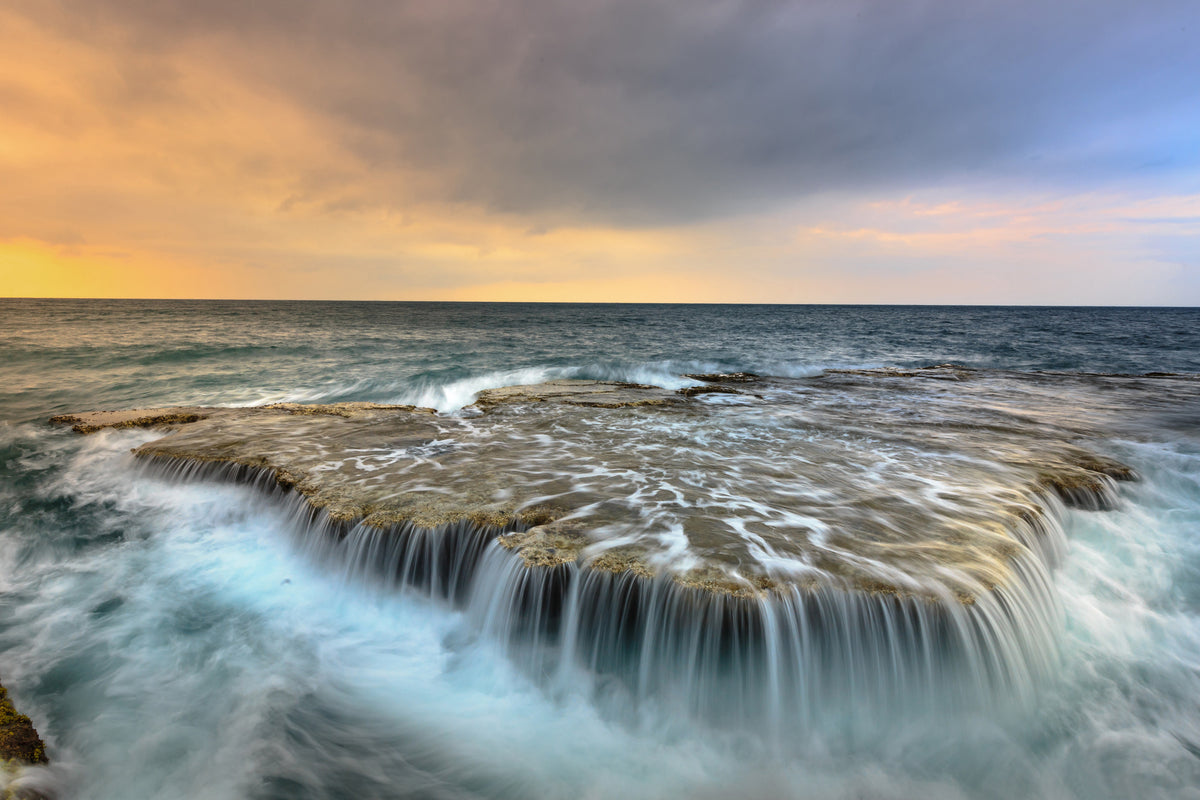 acrylic-print-the-roaring-sea