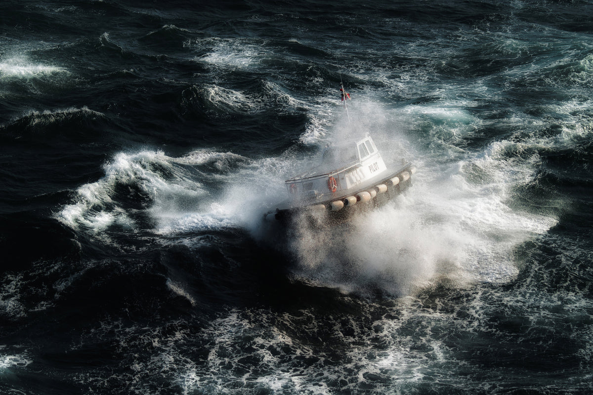 framedcanvas-print-the-boat-in-the-tempest-x