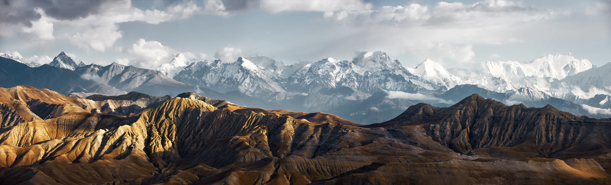 panoramic-poster-print-valley-and-summit-in-eternal-snow