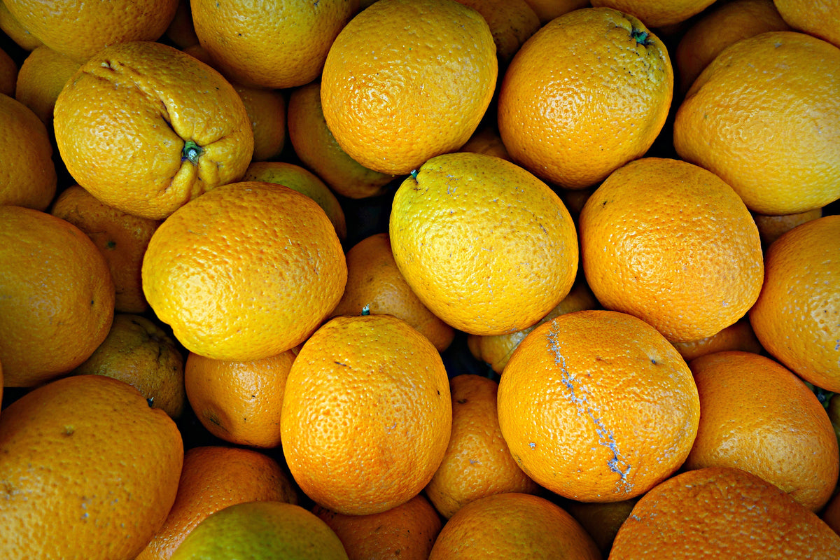 framedcanvas-print-many-oranges