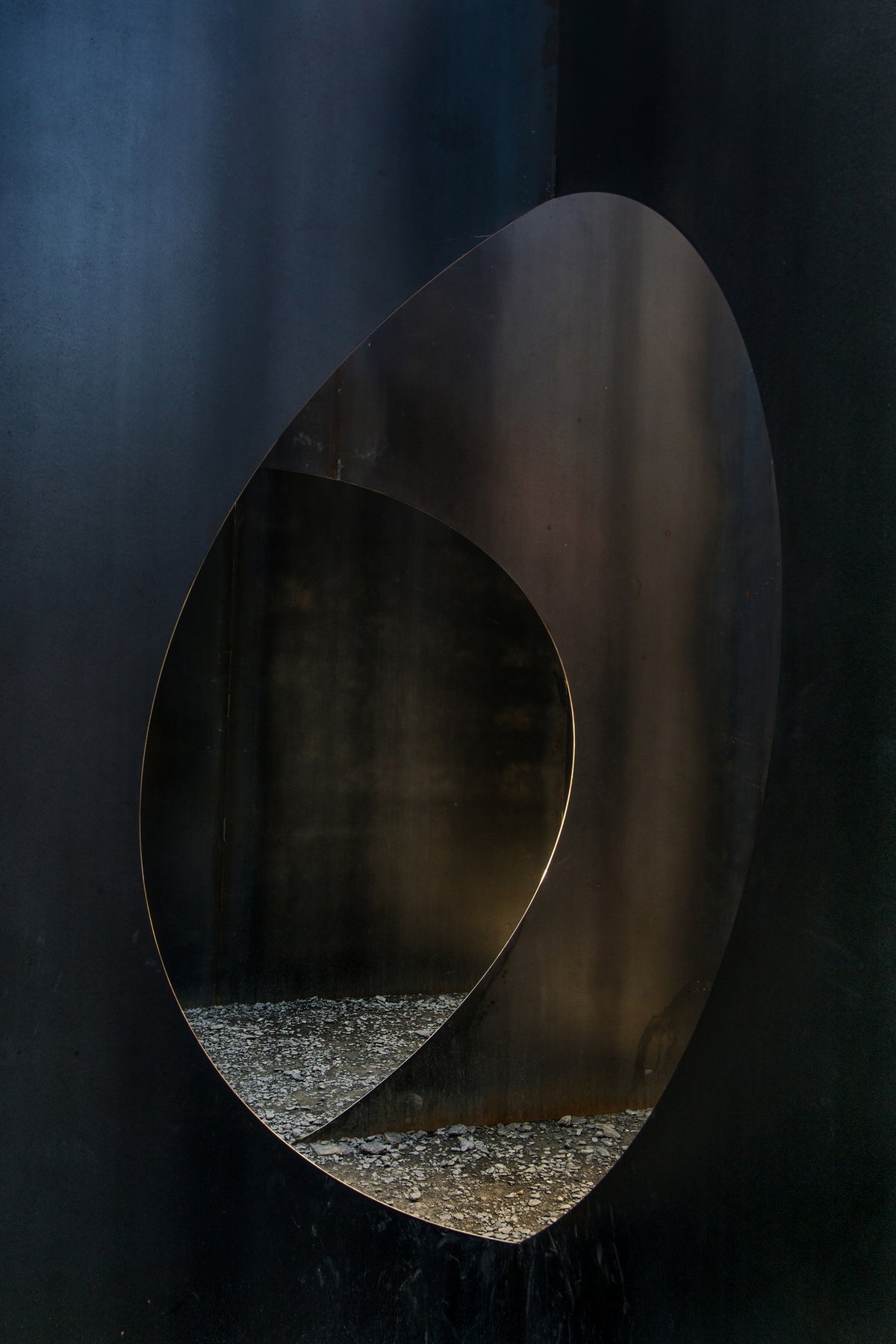 canvas-print-oval-steel