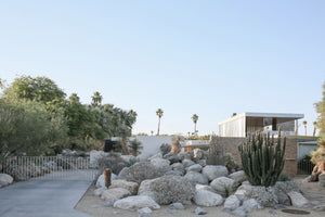 3-piece-aluminium-print-landscape-with-sleek-architectural-design