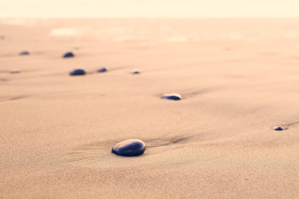 canvas-print-pebbles-in-the-sand