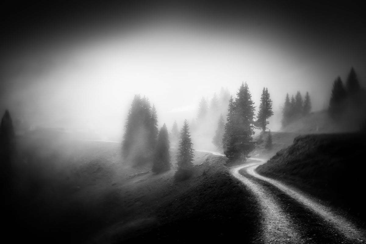 canvas-print-in-the-mountains