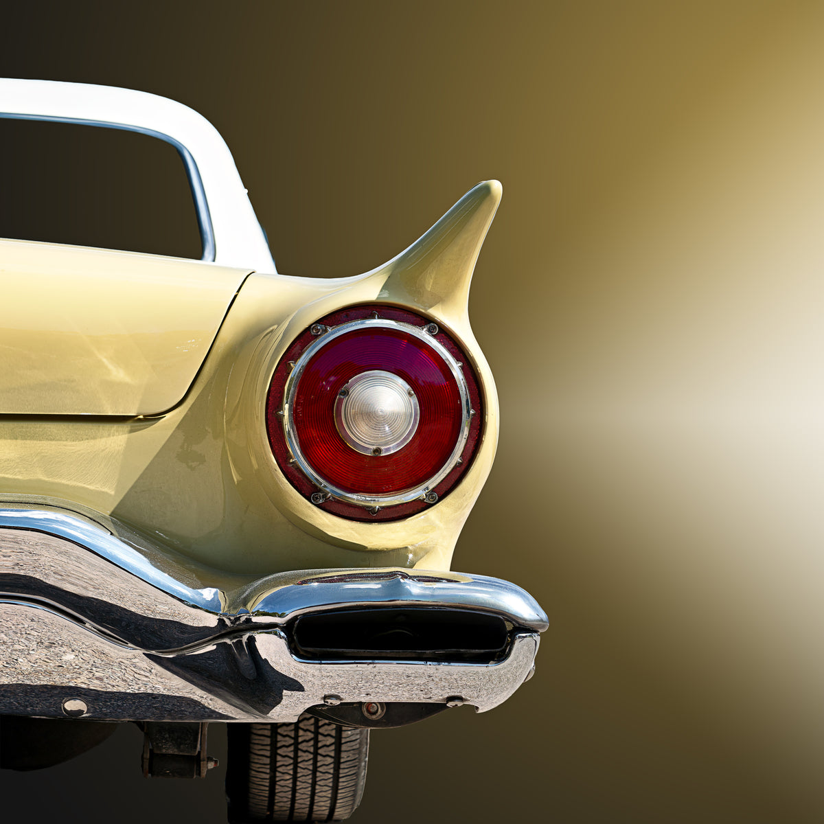 canvas-print-yellow-thunderbird