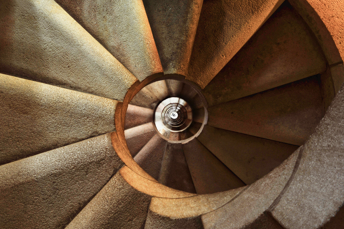 aluminium-print-imposing-staircase