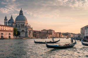 3-piece-canvas-print-at-the-canal-of-venice