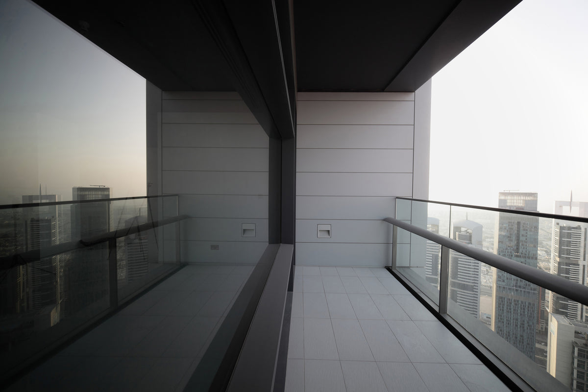 framedcanvas-print-balcony-in-dubai