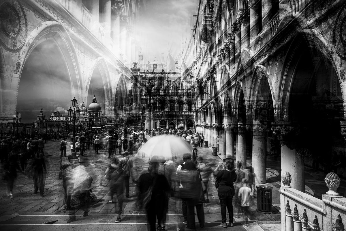 3-piece-aluminium-print-the-tourists