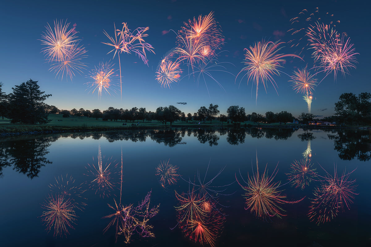 canvas-print-double-happiness-reflection-of-fireworks