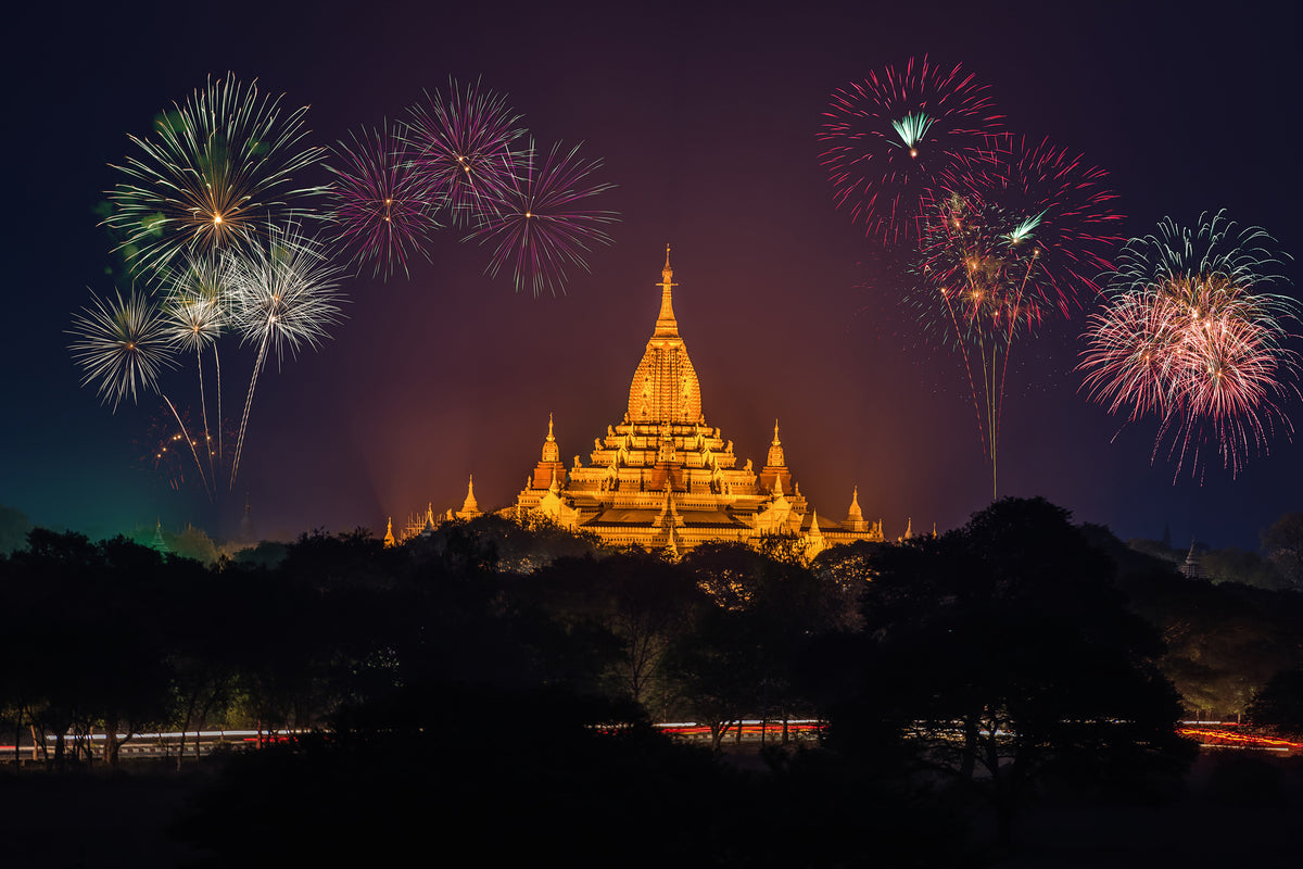 3-piece-acrylic-print-fireworks-at-the-temple