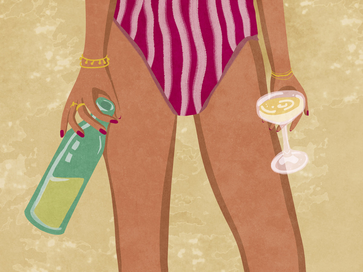 framedposter-print-girl-with-wine-at-the-beach