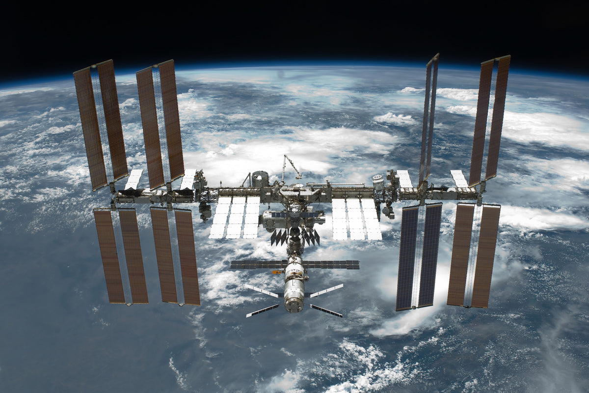 3-piece-canvas-print-a-satellite