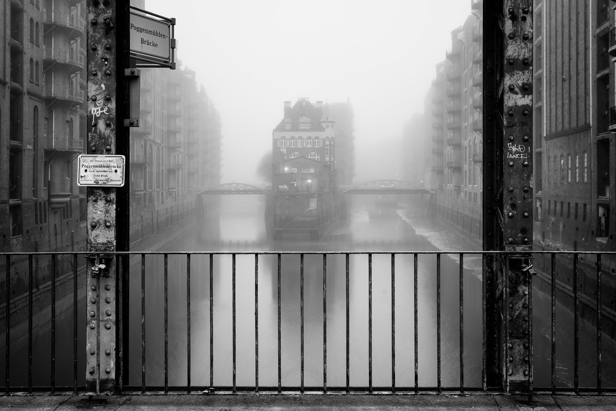 canvas-print-wasserschloss-bei-nebel-x