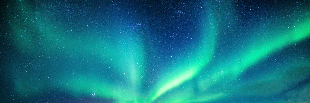 panoramic-3-piece-canvas-print-northern-lights-with-stars-in-the-night-sky