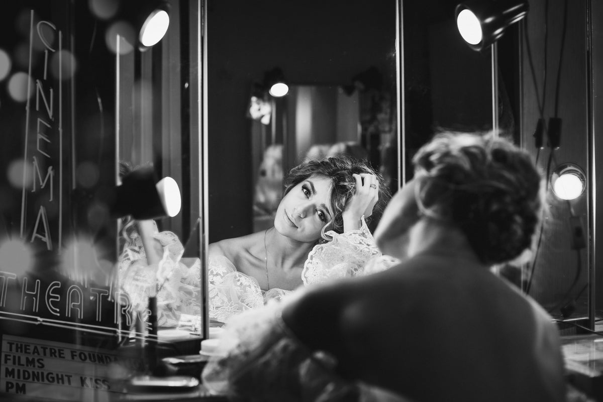 3-piece-canvas-print-backstage