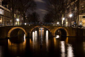 acrylic-print-at-night-in-amsterdam