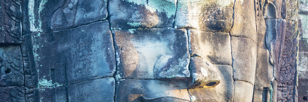 panoramic-canvas-print-buddha-in-rock-panorama