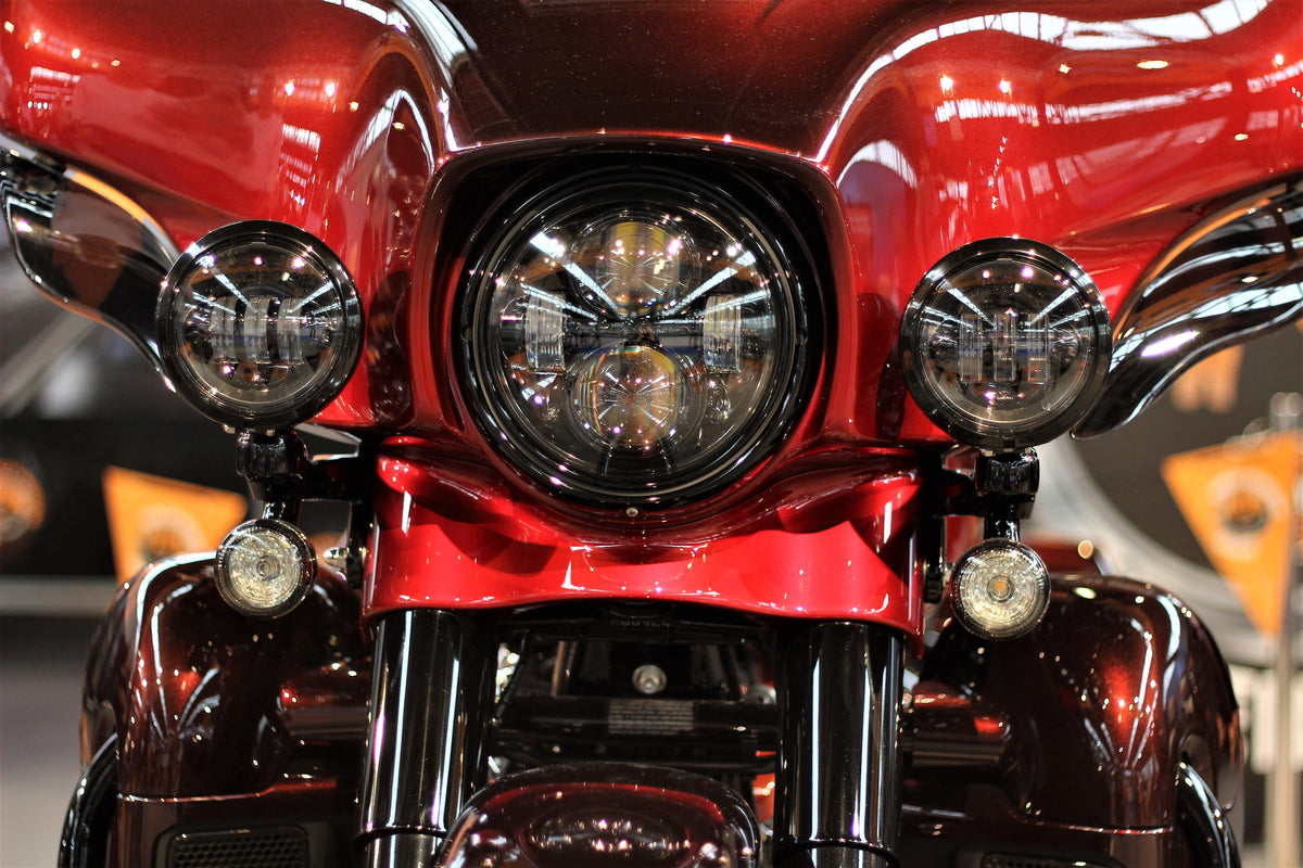 3-piece-aluminium-print-motorcycle-man-dream