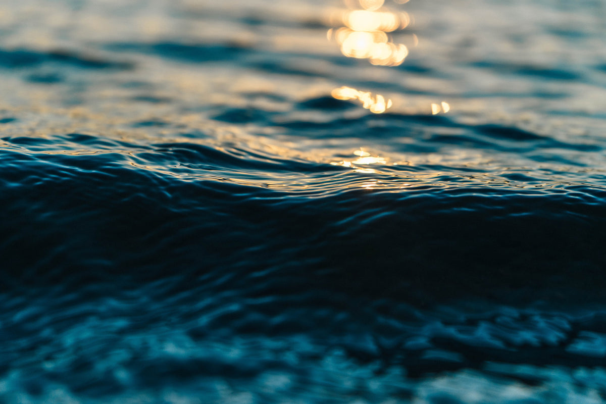 framedposter-print-the-water-surface
