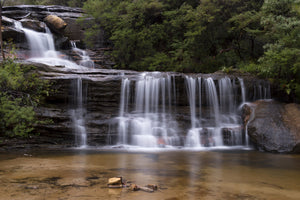 3-piece-canvas-print-at-the-end-of-the-waterfall