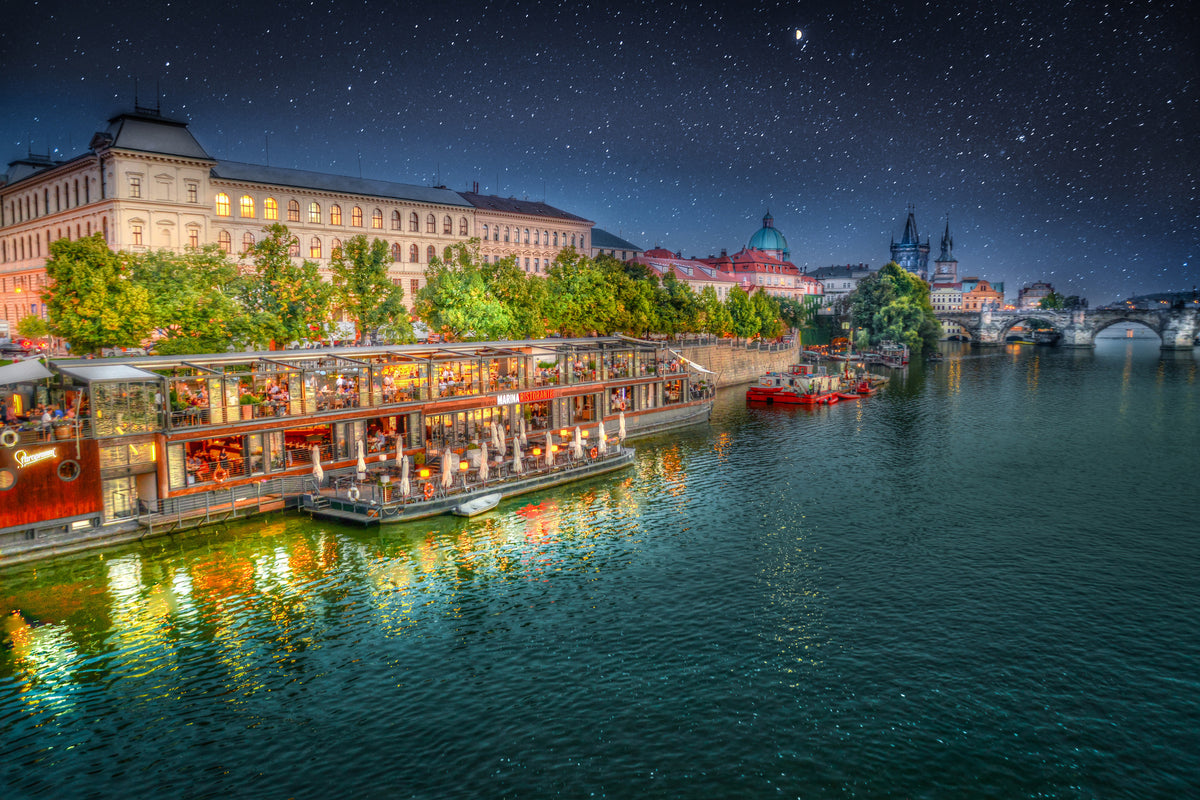 canvas-print-starry-sky-in-prague