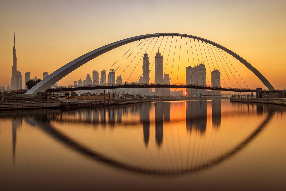 framedcanvas-print-sunrise-at-the-dubai-water-canal-x