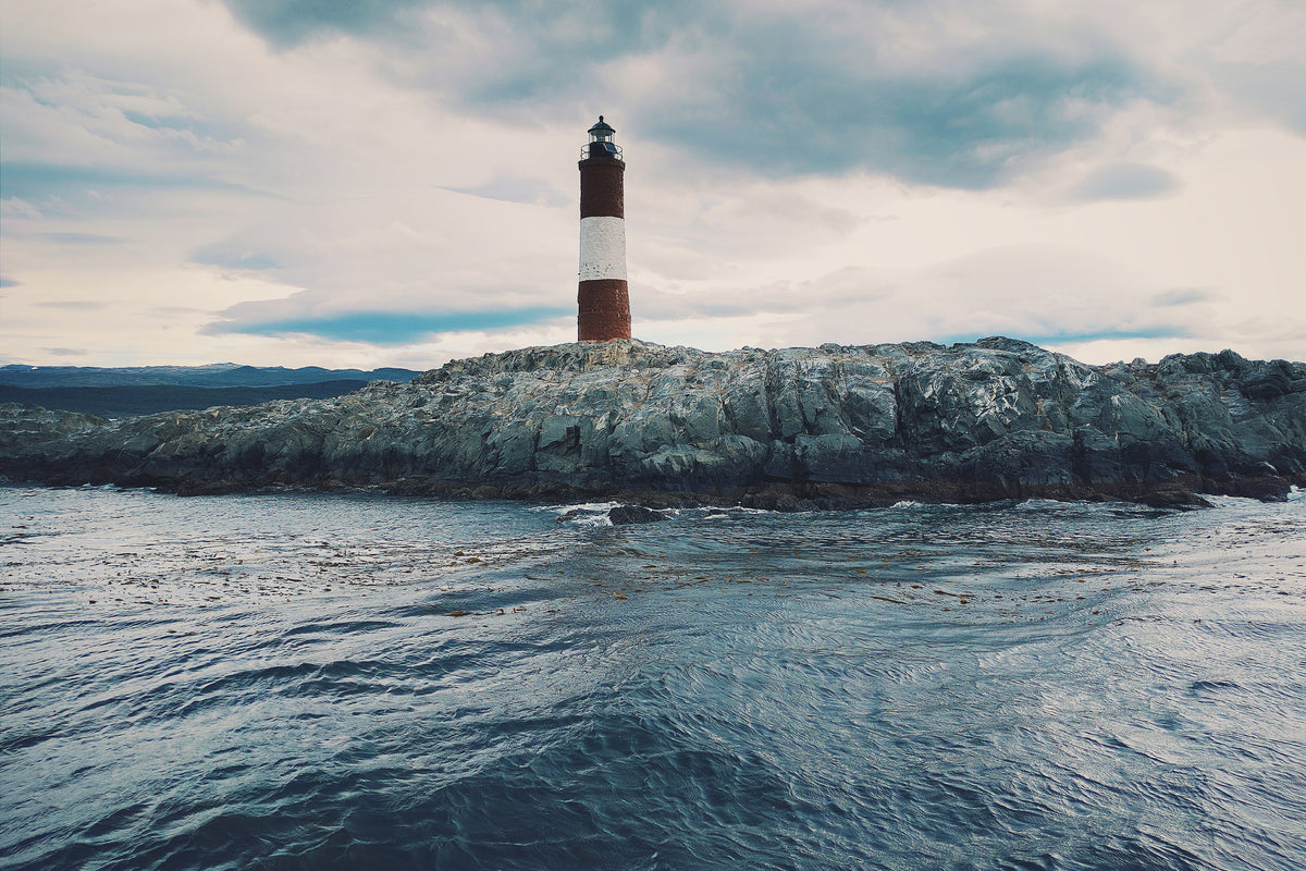 aluminium-print-the-lighthouse-by-the-sea
