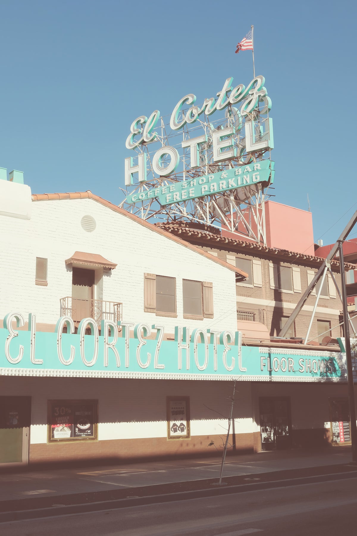 framedcanvas-print-las-vegas-street-freemont