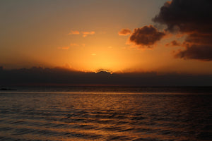 modern-3-piece-acrylic-print-beautiful-sunrise-on-the-beach