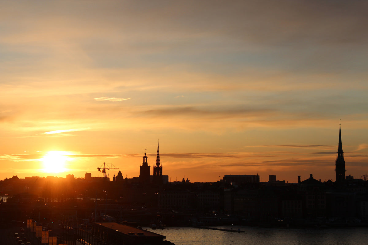 3-piece-aluminium-print-city-in-the-evening-light